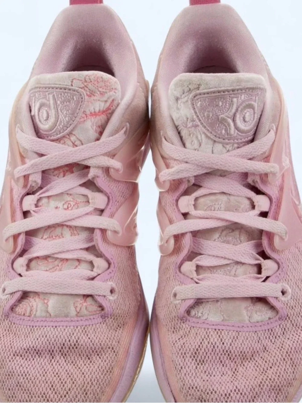 Nike Pink Low-Top Athletic Shoes with Subtle Hot Pink Accent